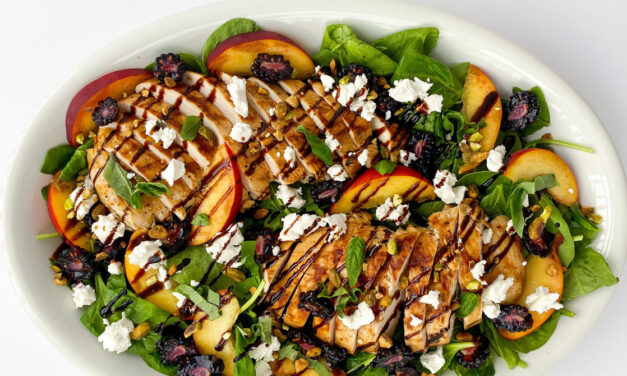 Salad with Grilled Chicken, Blackberries & Peaches