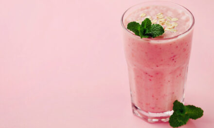 Strawberry Banana Smoothie For Soothing Allergies