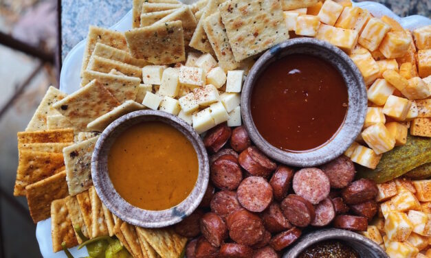 Memphis BBQ Grazing Board With Seasoned Saltines