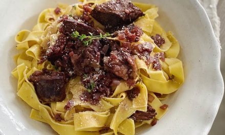 Slow Cooker Red Wine Short Ribs